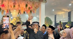 Konser Dadakan KDC Warnai Halbil Hingga Resepsi Pernikahan, Ajak Warga Berbagi untuk Sesama