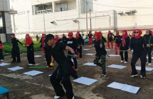 Para Pesenam KISS Gelar Halbil Dapat Sembako dari Anggota DPR RI