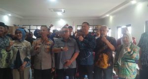 Legislator H. Anton Ahmad Fauzi Terkait Masalah Sampah Semua Unsur Harus Ikut Serta