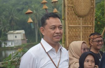 Deddy Mulyana: Ngarumat Hulu Cai Bukan Sekadar Tradisi, Tapi Upaya Jaga Alam