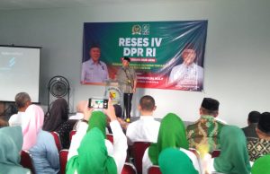 Dr. H.Cucun Ahmad Syamsurizal Laksanakan Reses IV di Desa Sukamenak.