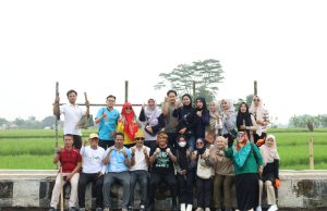 Turun Langsung ke Lapangan, Diky Candra Ajak Warga Jaga Kebersihan Kota
