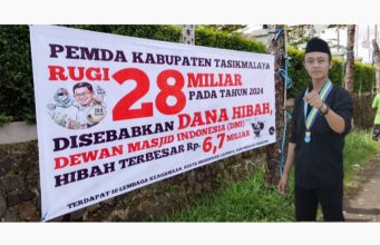 Aliran Dana Hibah Rp 28 M Jadi Sorotan, Spanduk Bukti Kritik Tajam Terpampang di Lingkungan Pemda