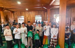 Di Kampung Mahmud, KDS Pastikan Insentif Guru Ngaji Tetap Aman