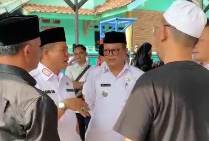 Atas Nama Pemerintahan Kecamatan Kutawaringin Dan Pemdes Ikut Berduka cita