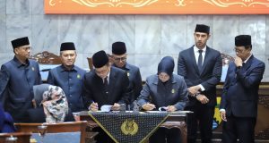 Rapat Paripurna DPRD Kabupaten Bandung Persetujuan Pembahasan Dua Raperda