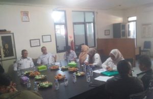 Kecamatan Kutawaringin Laksanakan Monitoring dan Evaluasi (Monev) Terakhir di Desa Jelegong