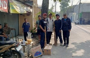 H. Awaludin Apresiasi Atas Partisipasi Warga dalam Kegiatan Padat Karya Bersih Lingkungan