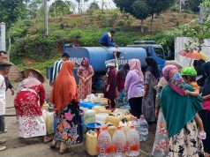 Ketua PAC Pemuda Pancasila Bojonggambir Bergerak Salurkan Air Bersih untuk Warga Terdampak Kekeringan