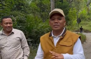 Wabup Tasikmalaya Tinjau Jalan Rusak di Taraju, Tegaskan Komitmen Perjuangkan Perbaikan