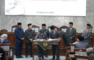 Rapat Paripurna DPRD Menyepakati Nota Kesepakatan (KUA-PPAS) APBD Serta Perubahan KUA-PPAS