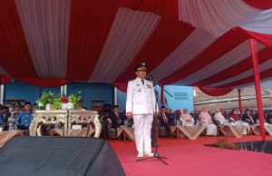 Pemerintah Kecamatan Margaasih Laksanakan Upacara HUT RI Di Halaman Pesantren Albasyariah