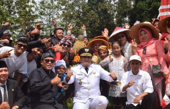 Diky Candra Tutup Karnaval Budaya Mugarsari, Wahid: Ini Agenda Tahunan Warga