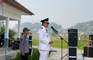 Pemerintah Kecamatan Kutawaringin Bersama Unsur Terkait Laksanakan Upacara HUT RI Ke – 81 Di SMAN 1 Kutawaringin