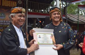 Diky Candra Raih Galunggung Awards, Dedikasi Pelestarian Budaya Sunda Mendapat Apresiasi