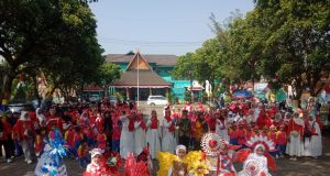 Pemerintah Kecamatan Katapang Apresiasi RA Miftahululum Gelar Karnaval Daur Ulang Meriahkan HUT RI Ke-81