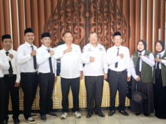 Kepala Desa Gajahmekar dan Camat Kutawaringin Ucapkan Selamat atas Pelantikan BPD di Gedung Toha
