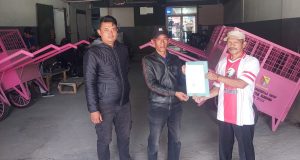 Ucapkan Terima Kasih atas Realisasi Roda Pengangkut Sampah dari Anggota DPRD Ir. Aep Dedi