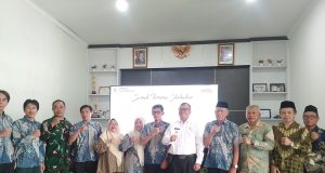 Camat Kutawaringin Hadiri Serah Terima Jabatan BPD Lama ke BPD Baru Desa Pameuntasan